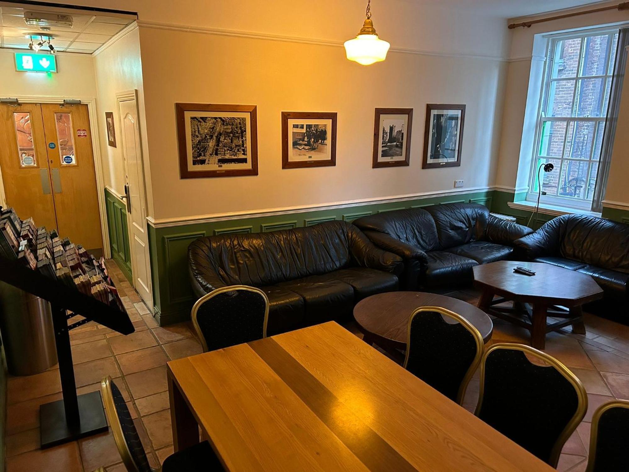 Hostel Gogartys Temple Bar Dublin